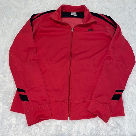 Nike Zip Up Jacket in Great Condition - Picture 7 of 9